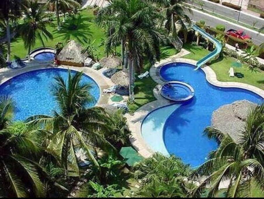 Sol Y Mar. Delfines Appartement Ixtapa  Buitenkant foto