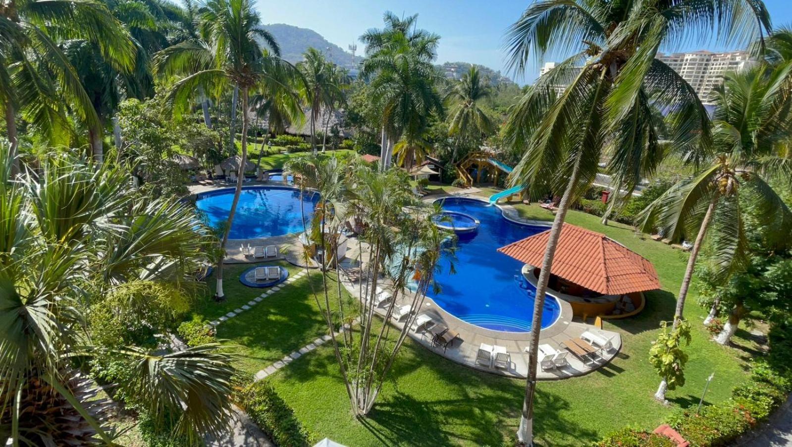 Sol Y Mar. Delfines Appartement Ixtapa  Buitenkant foto