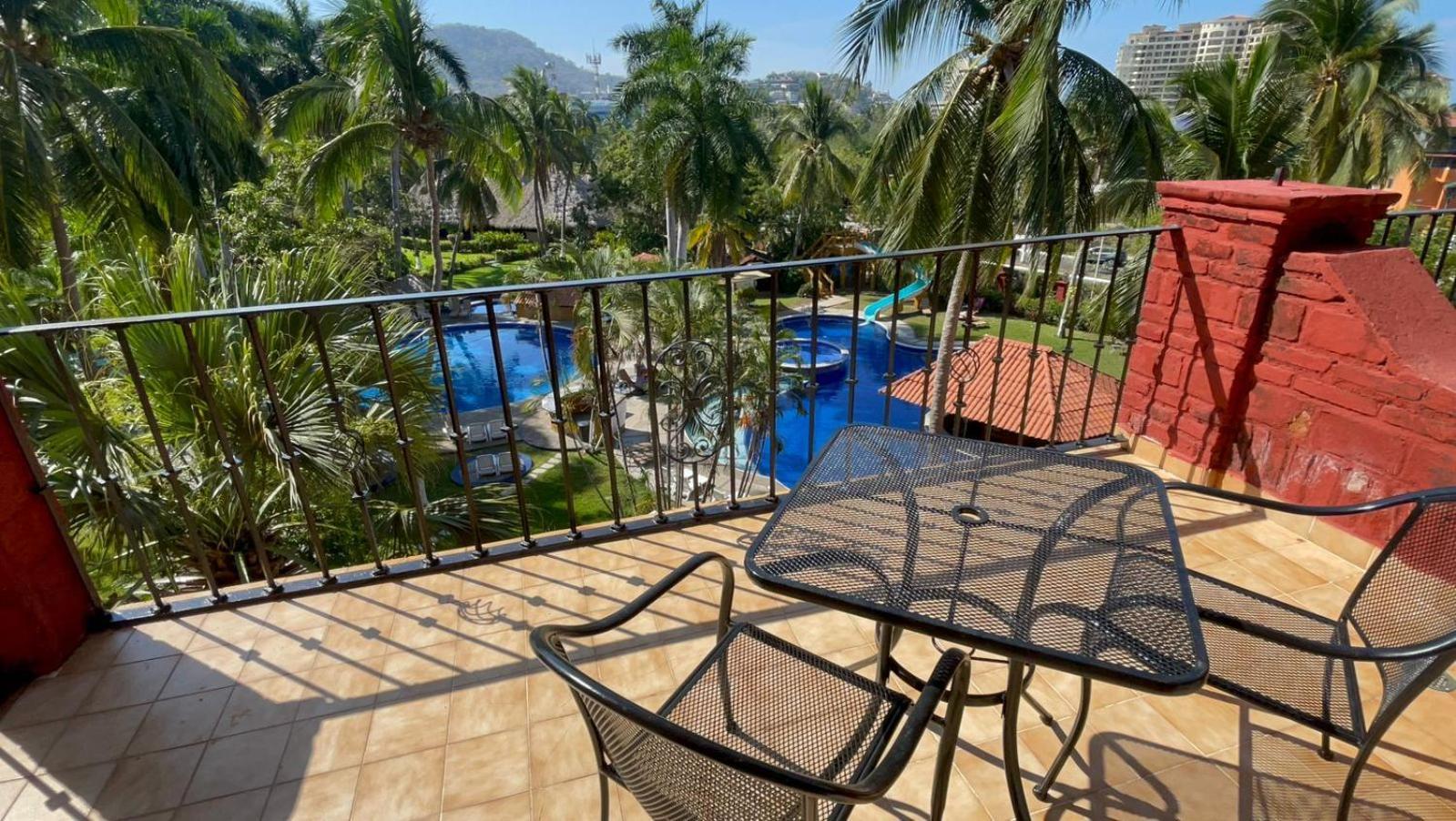 Sol Y Mar. Delfines Appartement Ixtapa  Buitenkant foto